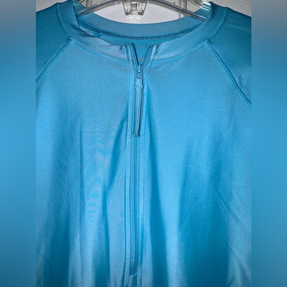 Free Country Women's UPF Long Sleeve Sunshirt with adjustable side drawstrings - Picture 11 of 15